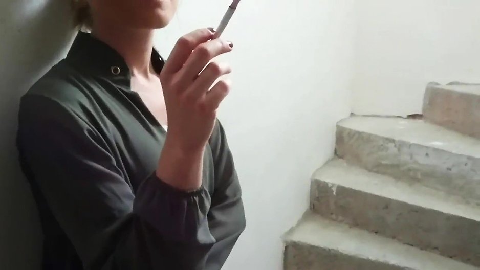 Il la paye 100€ pour la sodomiser 5 mns (sodomie)